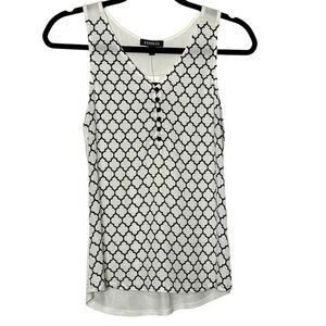 Express Tank Top Size XS Black White Henley Quatrefoil Sleeveless Blouse‎ NWT